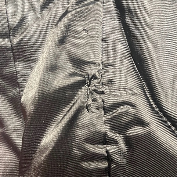 DANIER Classic Leather Trench Coat With Faux Fur Collar (Black) - Picture 14 of 16